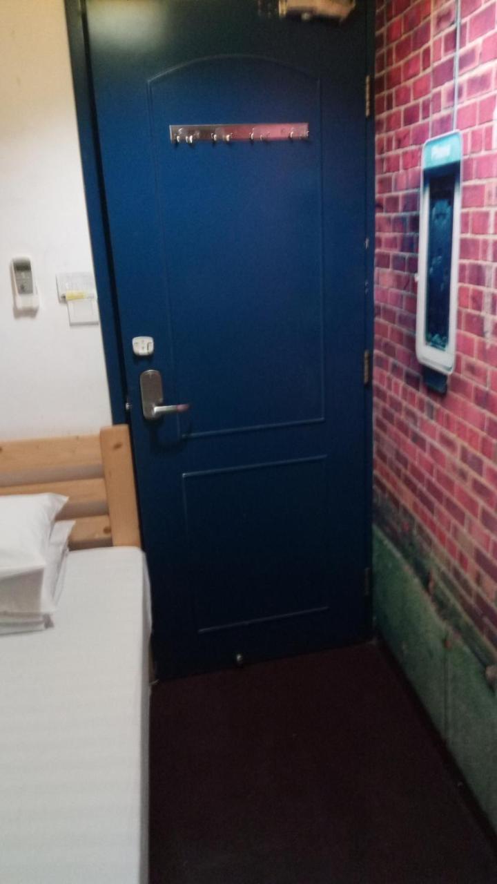 Oi Suen Guesthouse Hong Kong Exterior photo